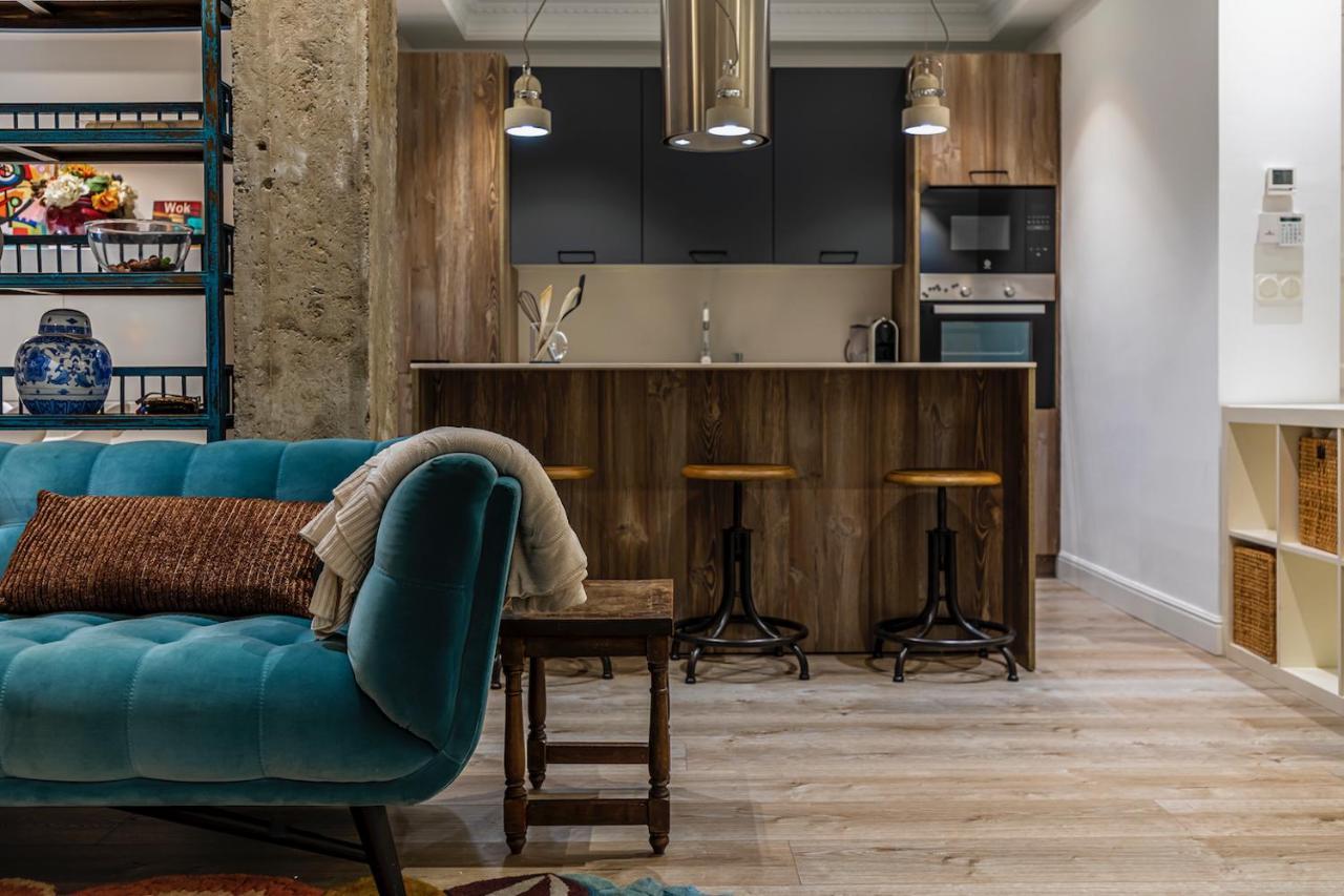 110 M2 Central Apartment In Abando Close To Guggenheim With Parking Bilbao Bagian luar foto