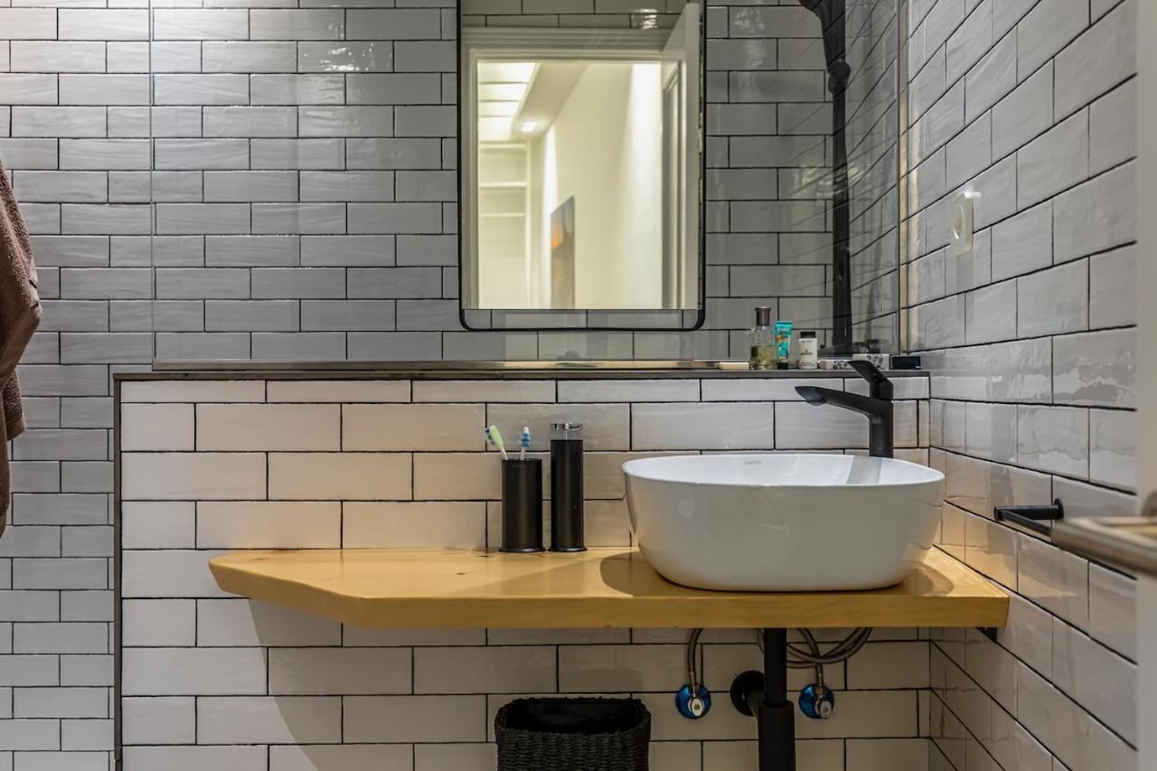 110 M2 Central Apartment In Abando Close To Guggenheim With Parking Bilbao Bagian luar foto