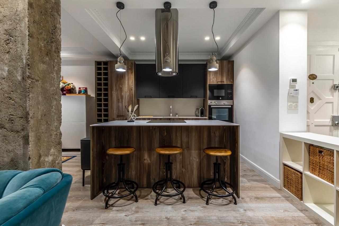 110 M2 Central Apartment In Abando Close To Guggenheim With Parking Bilbao Bagian luar foto